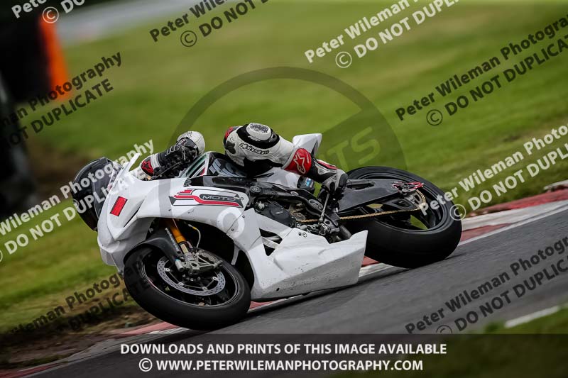 PJM Photography;anglesey;brands hatch;cadwell park;croft;donington park;enduro digital images;event digital images;eventdigitalimages;mallory;no limits;oulton park;peter wileman photography;racing digital images;silverstone;snetterton;trackday digital images;trackday photos;vmcc banbury run;welsh 2 day enduro